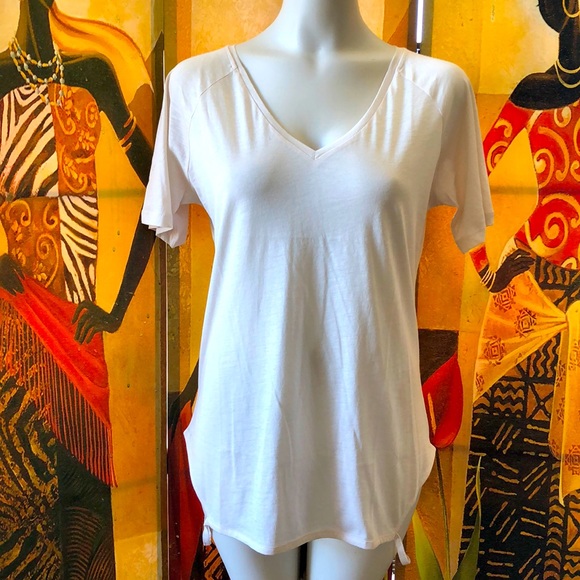EIGHT Cut Sides Cream Tee Shirt - NWT - Picture 1 of 4